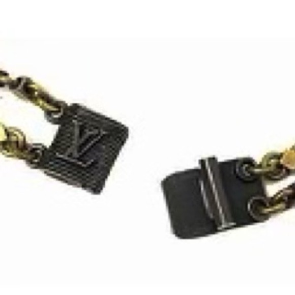 Authentic Louis Vuitton Rare Runway Resin & Crystal Flowers Brass Necklace - Picture 7 of 7